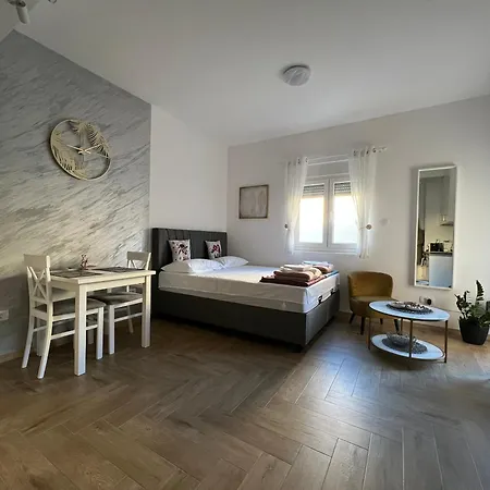 Dis Lux Apartments Radanovici Exterior photo