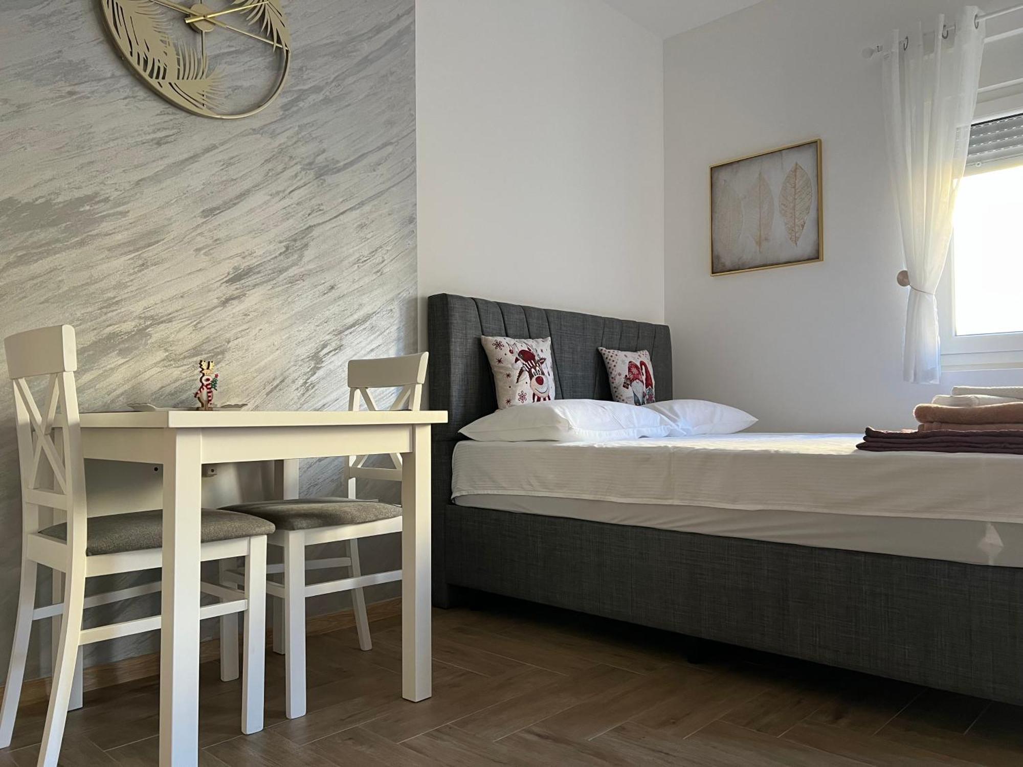 Dis Lux Apartment *