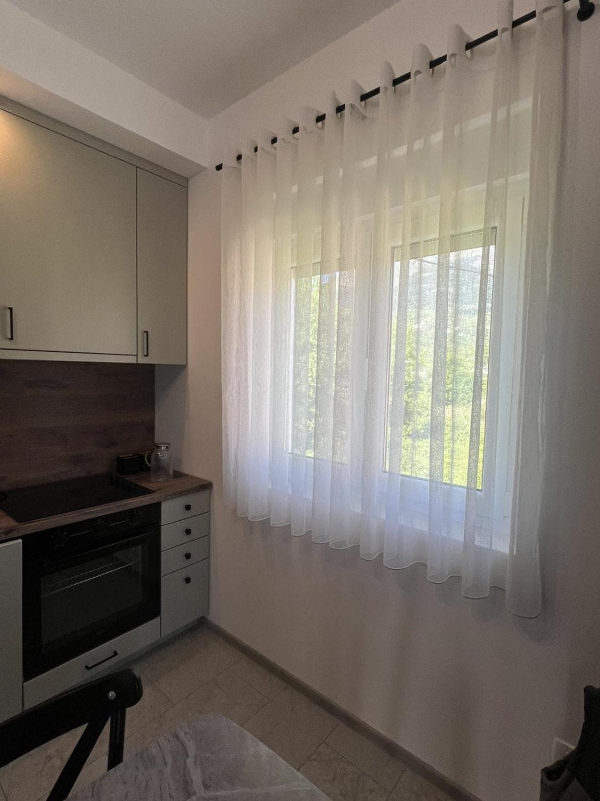 Dis Lux Apartment *
